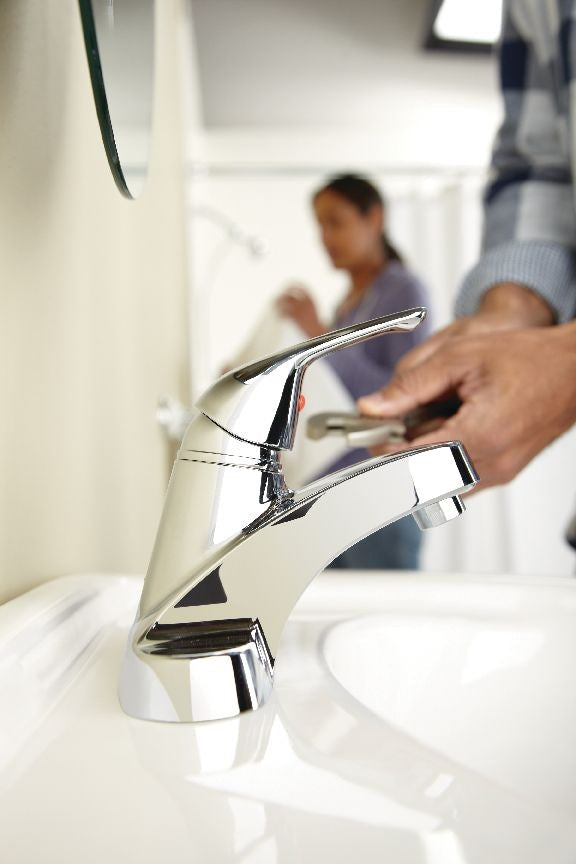 Renovate Single Handle Bathroom Sink Faucet, 4-in Centerset, Chrome S7E2 - product image 3