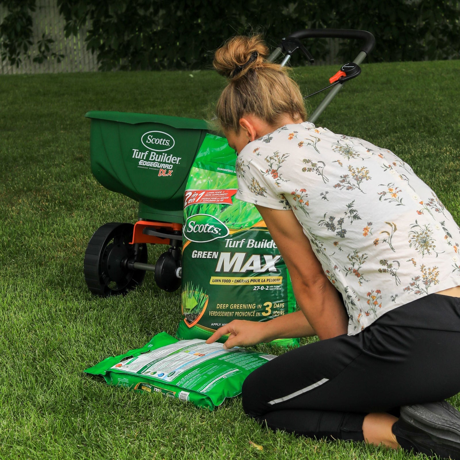 Turf Builder Green MAX Lawn Fertilizer, 27-0-2, 350-m2 D0X8 - product image 2