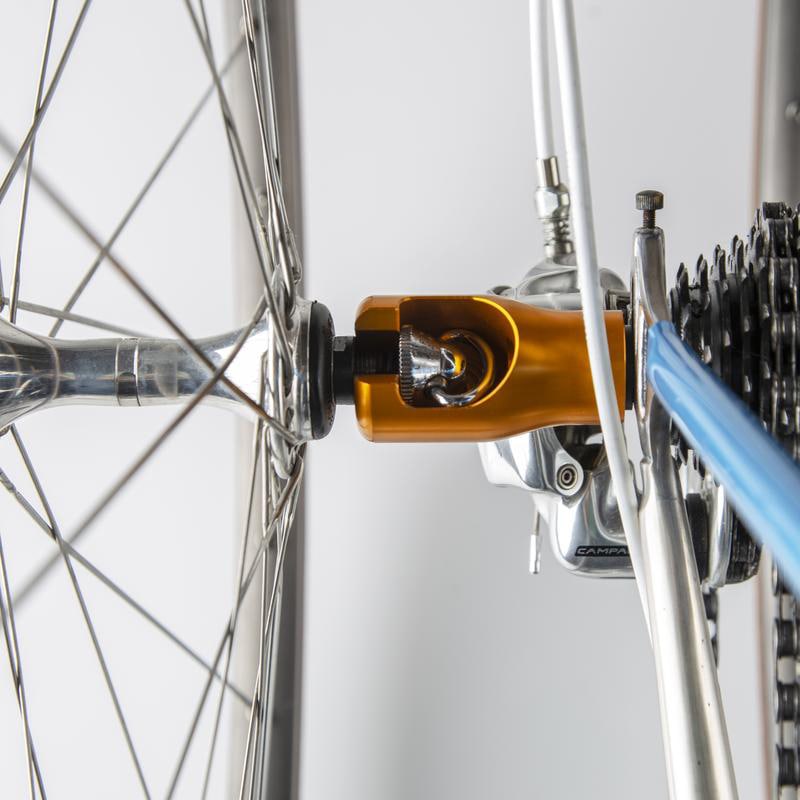 Hogg Front Wheel Holder with Anti-Rotation Strap, 2-pc C1W7 - product image 4