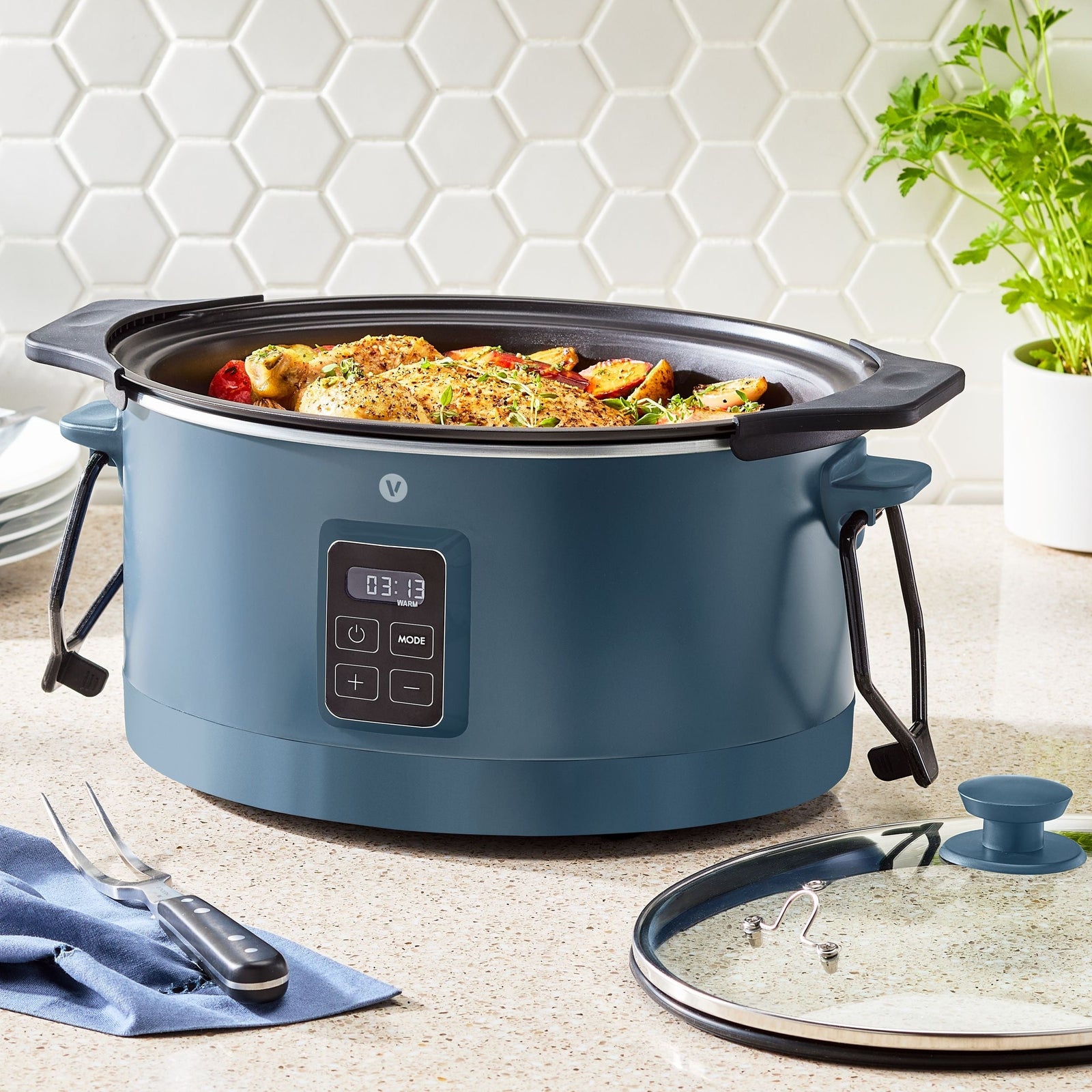 Slow Cooker with Digital Control Panel, Bluefin, 6-qt D6W8 - product image 5