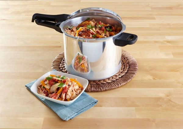 Stovetop Pressure Cooker, Aluminum, 4-L Z8R3 - product image 2
