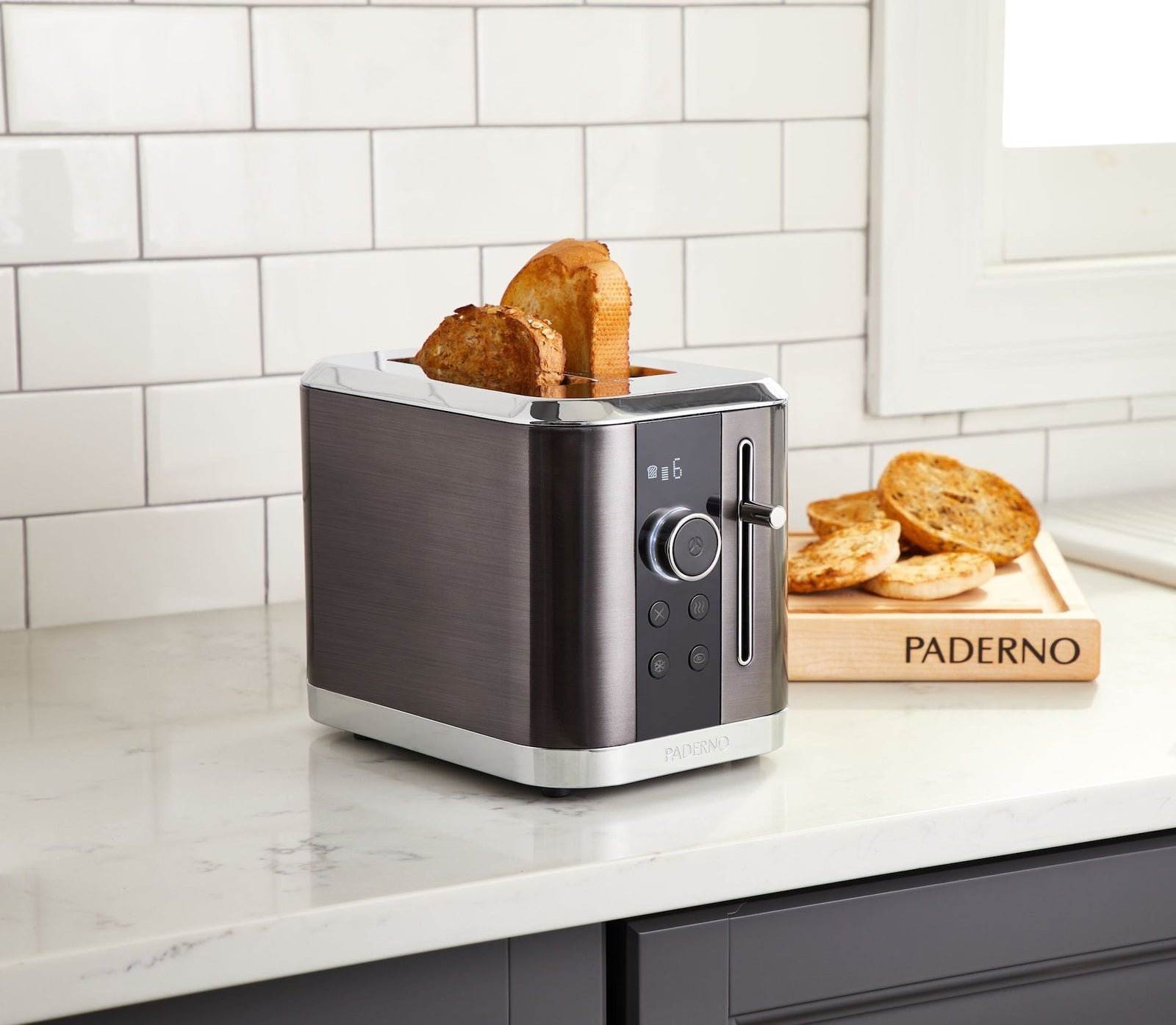 Even Heat Wide Slots Toaster with 9 Settings, Black Stainless Steel, 2-Slices M2I8 - product image 5