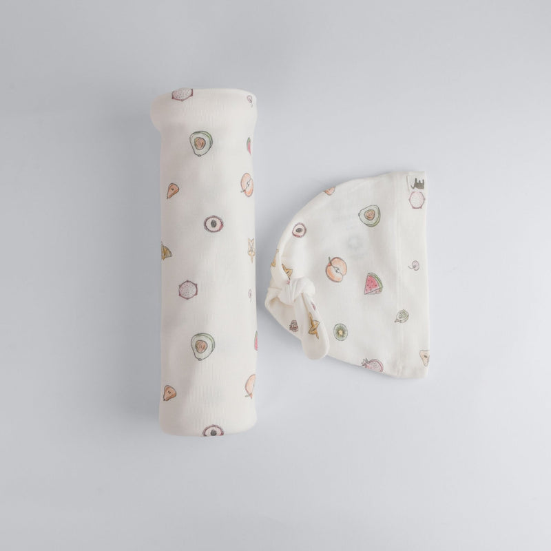 The Elk Baby Fruit Print Premium Organic Cotton Blanket and Beanie Set R6T4