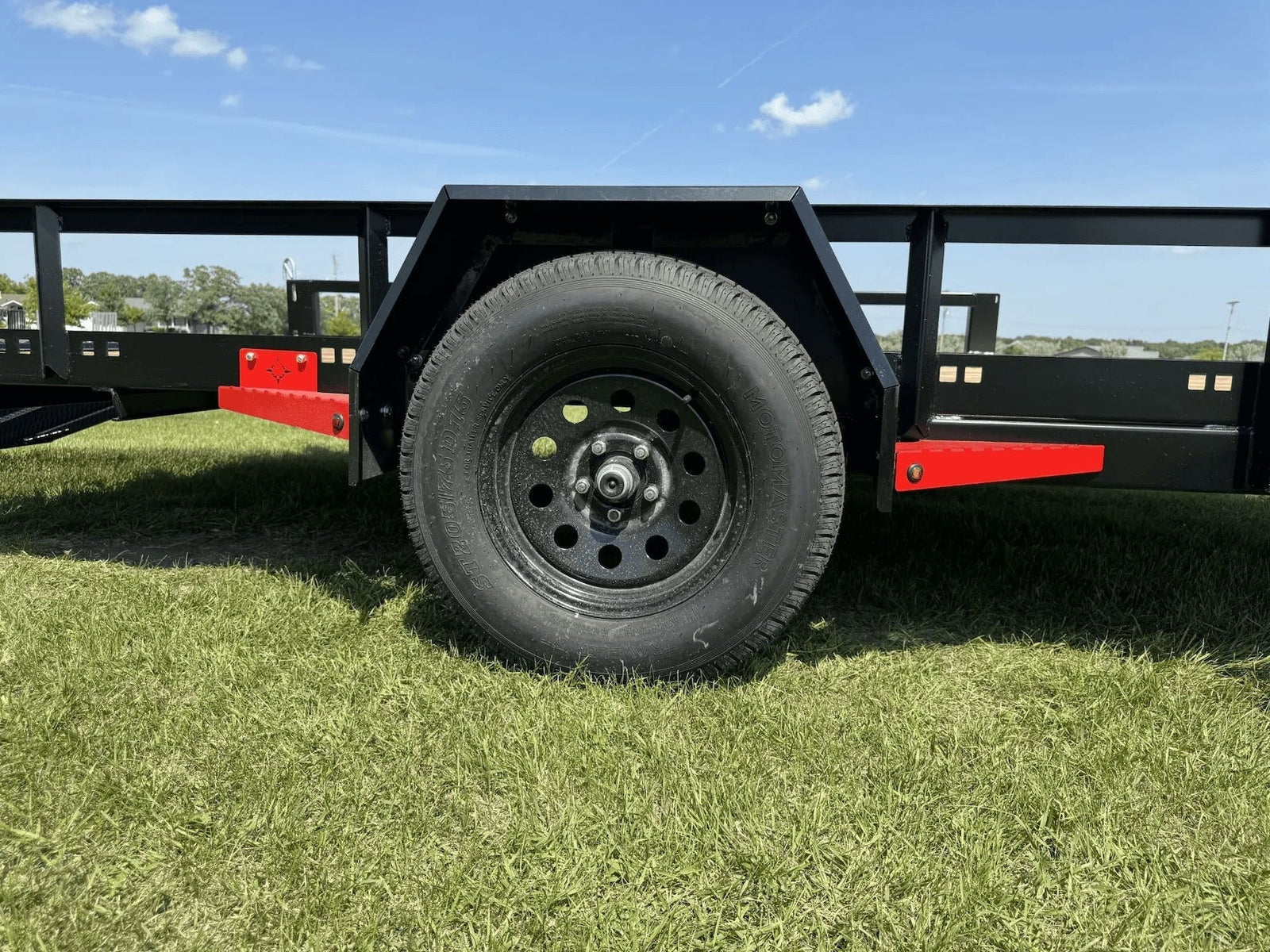 83-in x 14-ft Utility Trailer With Gate & Side ATV Ramps, Black O6H8 - product image 8